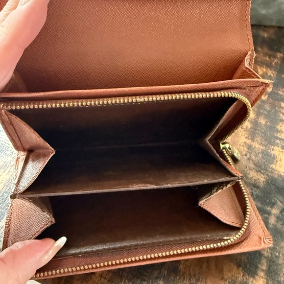 Louis Vuitton Tresor Wallet W/COA & small unbranded chain - Picture 7 of 11